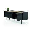 Mueble de diseño minimalista acabado negro y roble 4