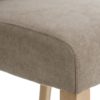 151057 Silla de diseño clásico tapizado capitoné tono taupe y patas de madera - Imagen 6