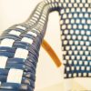 Sillón silla reposabrazos diseño vintage aluminio color madera trenzado azul y blanco 6