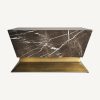 Mesa de centro de diseño Art Decó hierro y mármol acabado negro y dorado2
