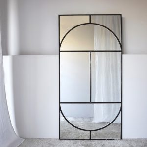 Espejo decorativo de pie rectangular diseño vintage geométrico metal negro y oro viejo