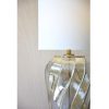 Lámpara de sobremesa de diseño moderno vidrio ámbar metal oro envejecido pantalla cilíndrica lino blanco5