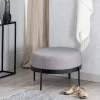 Puff redondo de diseño moderno tapizado color gris y patas hierro color negro 5
