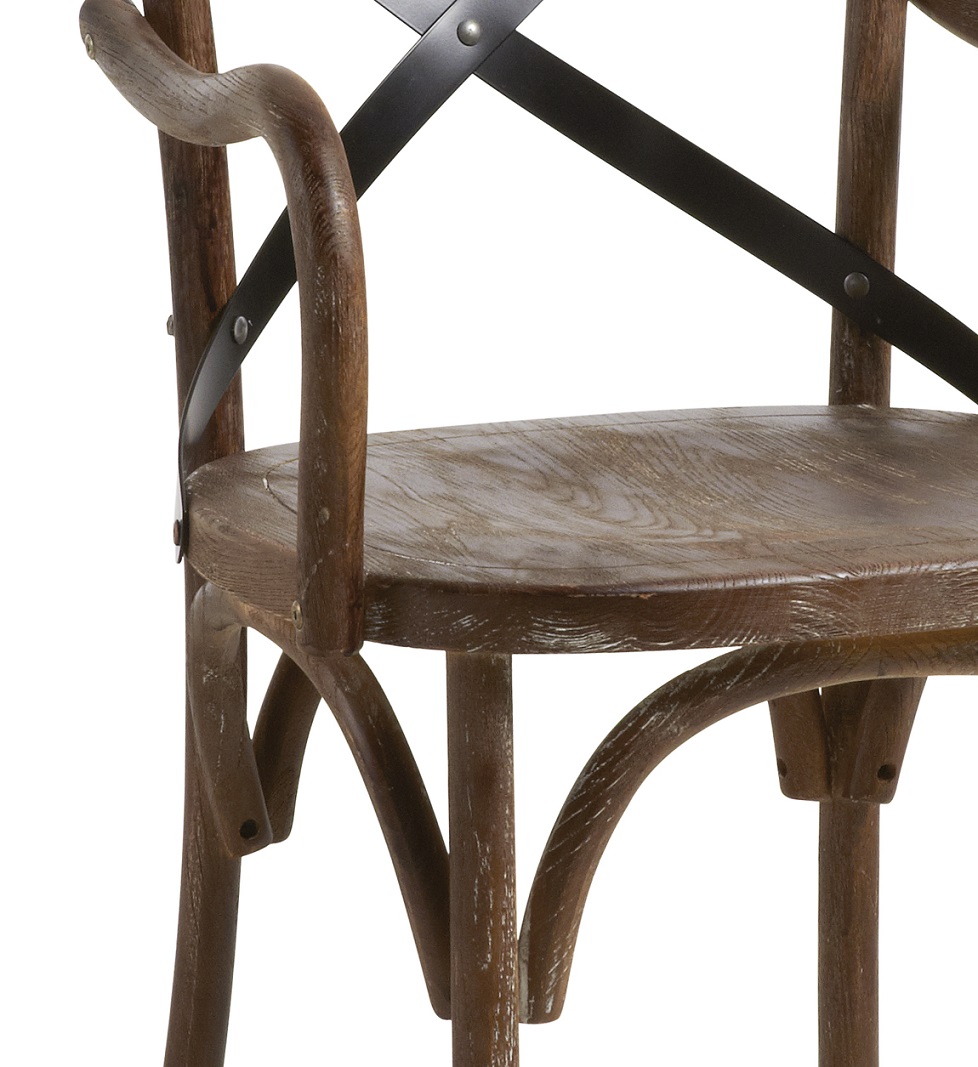 Silla con reposabrazos diseño vintage inspiración Thonet madera de roble y cruz respaldo hierro color negro 3