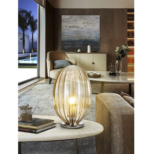 Lámpara de sobremesa LED de diseño moderno OVILA Ø20 metal cromo y cristal acabado color coñac