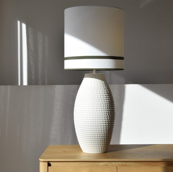 Lámpara de sobremesa de diseño clásico MARRUECOS 87 cerámica blanco roto y pantalla algodón blanco