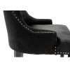 Silla de diseño Art Decó HARPERS tapizado capitoné terciopelo color negro con tachuelas y patas de madera negra 4