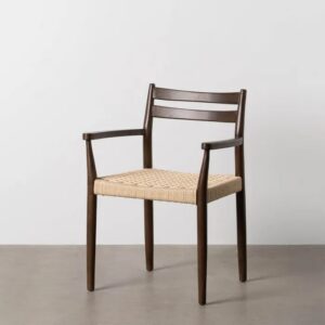 611230 Silla con reposabrazos de diseño vintage madera marrón y asiento de fibra natural