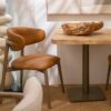 950009 Silla de diseño moderno madera de fresno y polipiel marrón