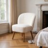 615282 Sillón butaca diseño moderno patas de madera y tapizado bouclé beige