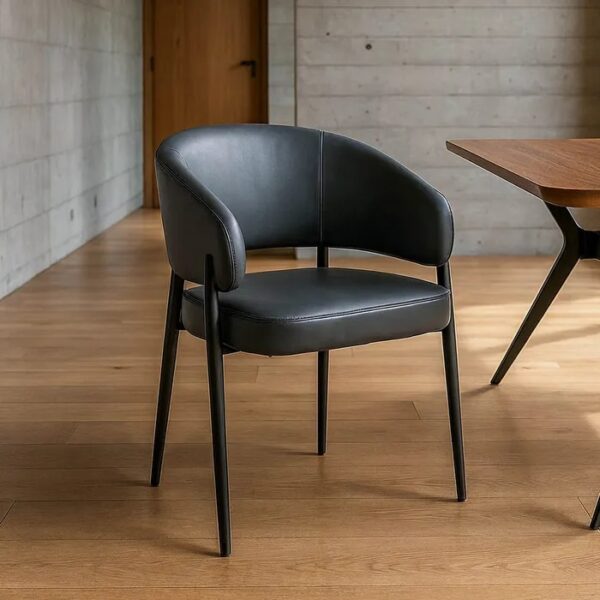 615214 Silla con reposabrazos diseño moderno industrial tapizado símil piel gris y patas hierro negro