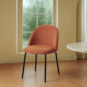 615393 Silla de diseño moderno tapizado calabaza y patas de metal negro