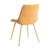 615474 Silla de diseño moderno tapizado camel con costuras y patas de metal en el mismo tono