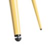 615475 Silla de diseño moderno tapizado amarillo con costuras y patas de metal en el mismo tono