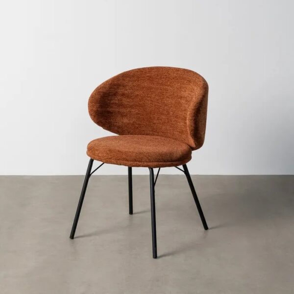 615487 Silla de diseño moderno formas redondeadas tapizado terracota y patas de metal negro