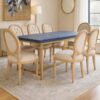 800111 Silla de diseño clásico madera con lino beige capitoné y respaldo medallón