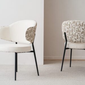 34DF2572B Silla de diseño moderno CLOE tapizado beige y piedra geométrico