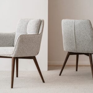 34DF2440BW Silla de diseño moderno OLIVER tapizado gris patas madera