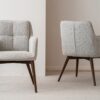 34DF2440BW Silla de diseño moderno OLIVER tapizado gris patas madera - Imagen 2