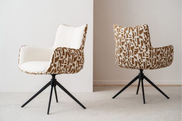 34DF2446C Silla de diseño giratorio SAEL tapizado marfil y ocre geométrico