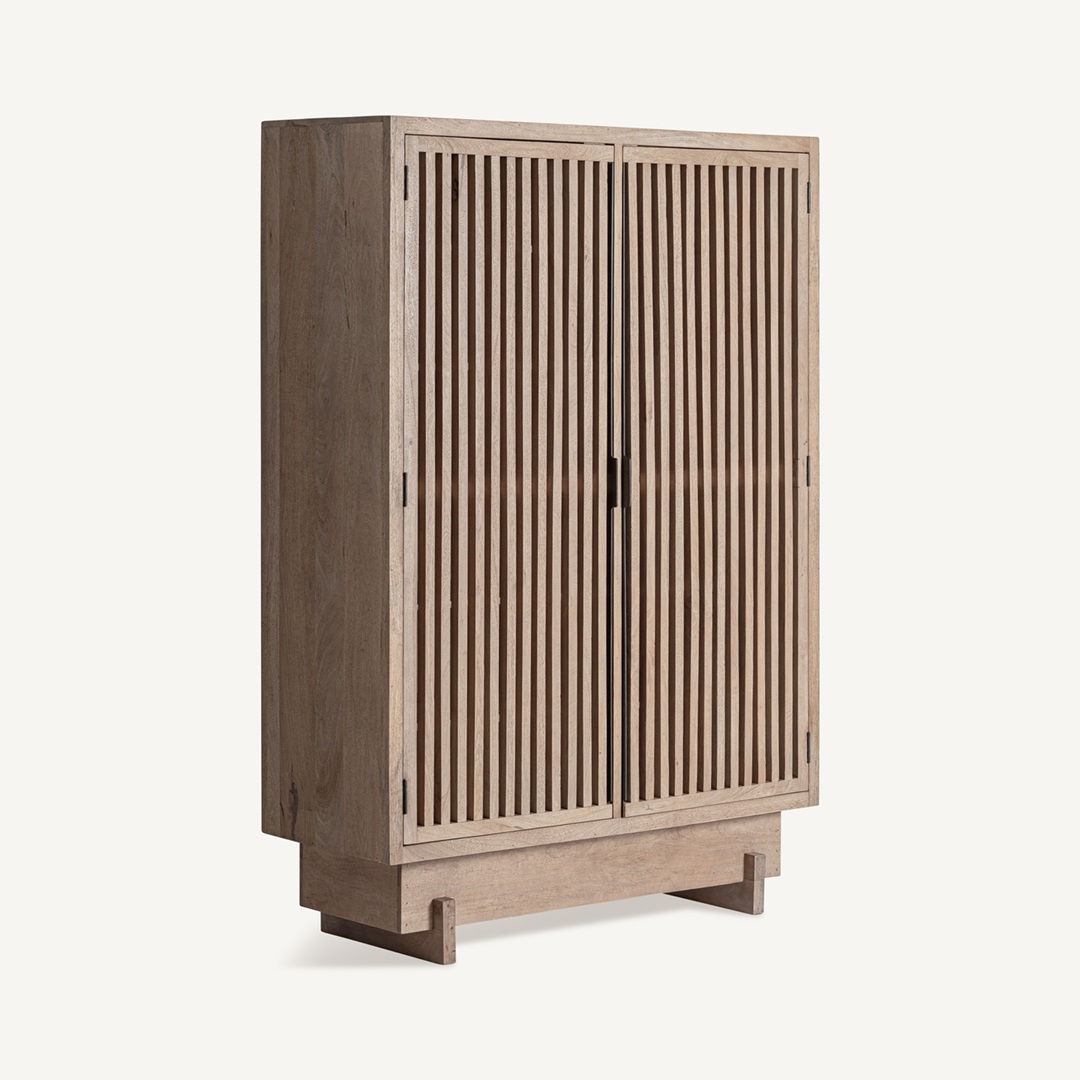 37007 Armario de gran tamaño diseño rústico GÀBIA 138 madera de mango acabado arenado