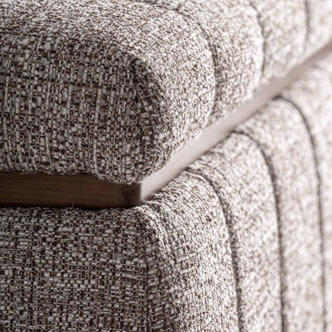 37009 Pie de cama baúl de diseño moderno ONTORIA 143 madera de fresno y tapizado gris jaspeado