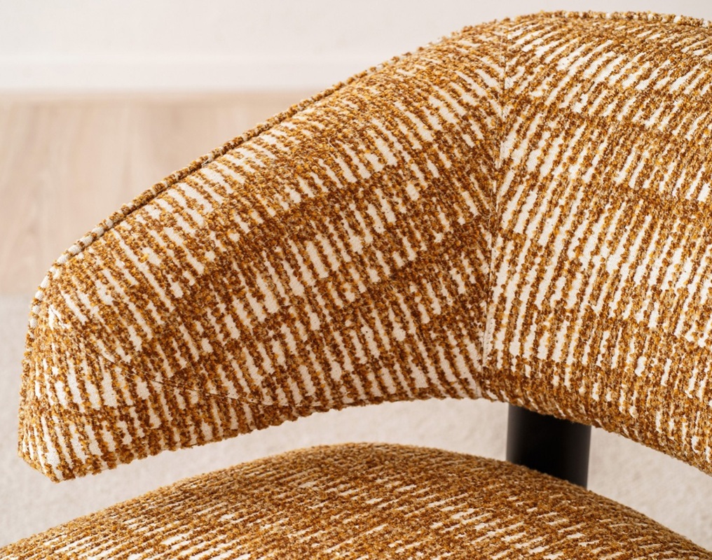 Butaca diseño moderno nordico ocre y madera negro