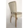 LUISA Silla de diseño clásico madera de roble y lino beige con tachuelas en contorno