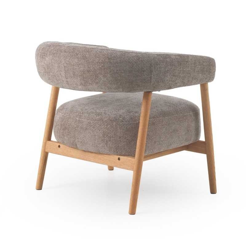 11686 Sillón butaca con reposabrazos diseño nórdico madera de roble y tapizado topo