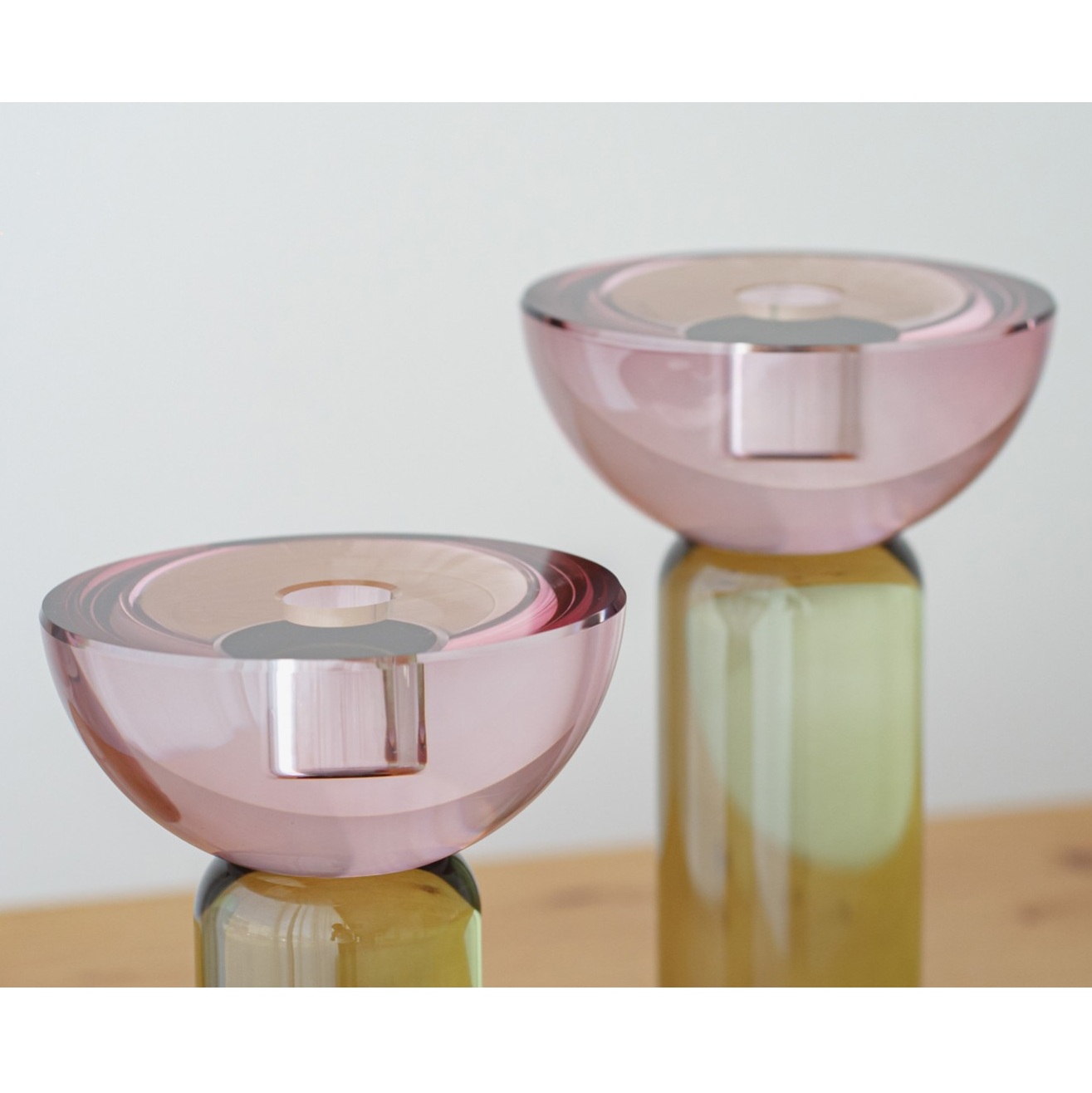 34PH25349 Set de 2 candelabros diseño moderno ULLA cristal verde y burdeos