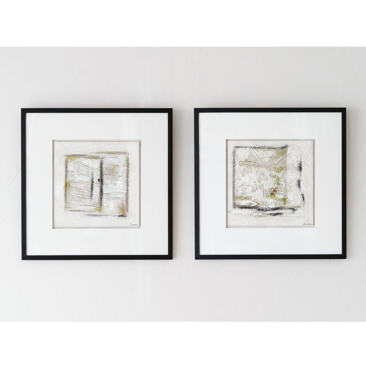 34SI25361 Cuadro abstracto ABSTRACCION EN LINO N1 tonos beige, gris y verde marco negro