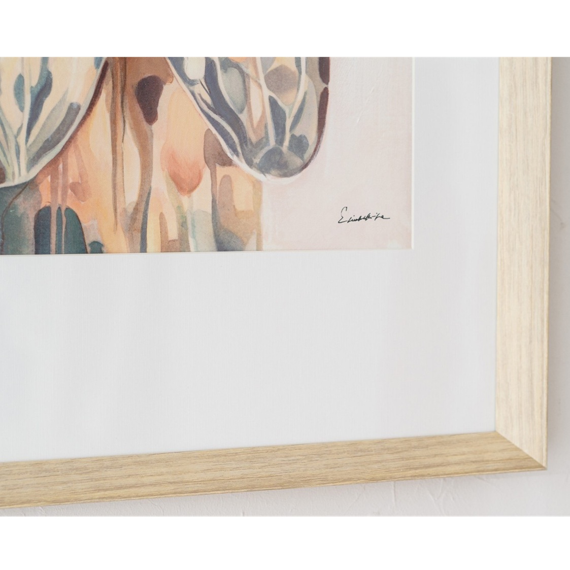 34SI25513 Cuadro abstracto MUJER ORIENTE N4 66x100 mujer tonos ocres, beige y gris marco madera